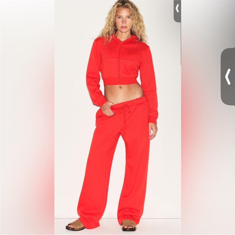 SKIMS Classic Straight Leg Sweatpants Ruby NWT Sz XS